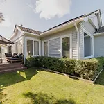 Somerfield Statement - Bold 3Br House On Barrington