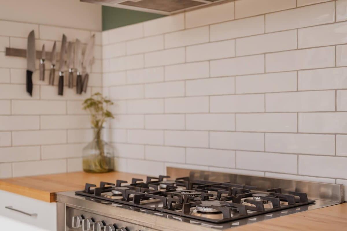Somerfield Statement - Bold 3br House On Barrington Christchurch