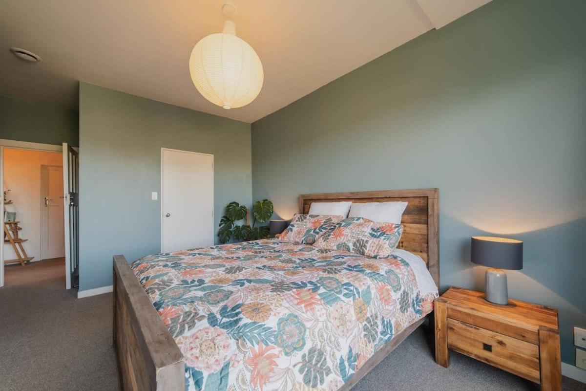 Somerfield Statement - Bold 3br House On Barrington Holiday home