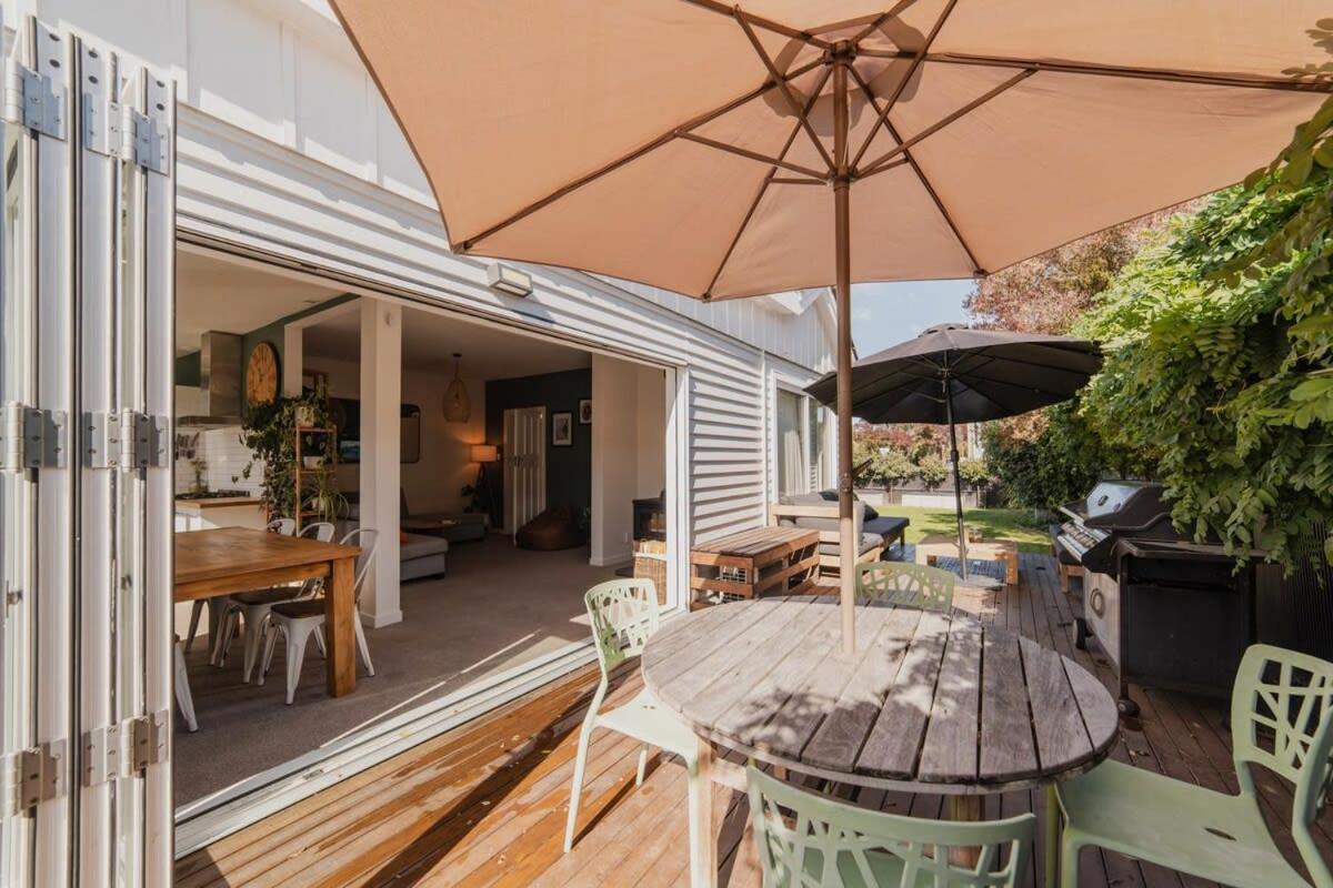 Somerfield Statement - Bold 3br House On Barrington * Christchurch